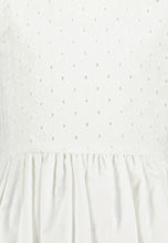 Load image into Gallery viewer, Sleeveless White Embroidery Dress
